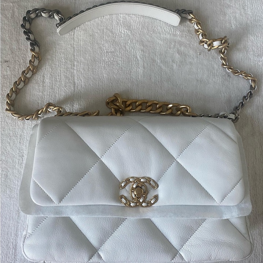Chanel 19 Handbag